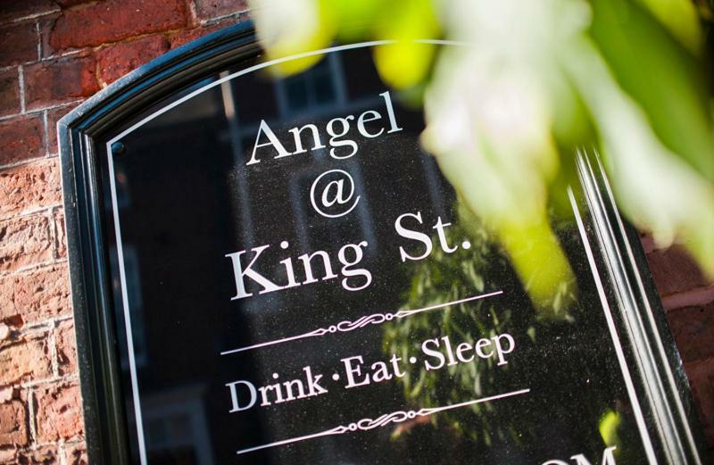 Angel @ Kingst Hotel นัตส์ฟอร์ด ภายนอก รูปภาพ